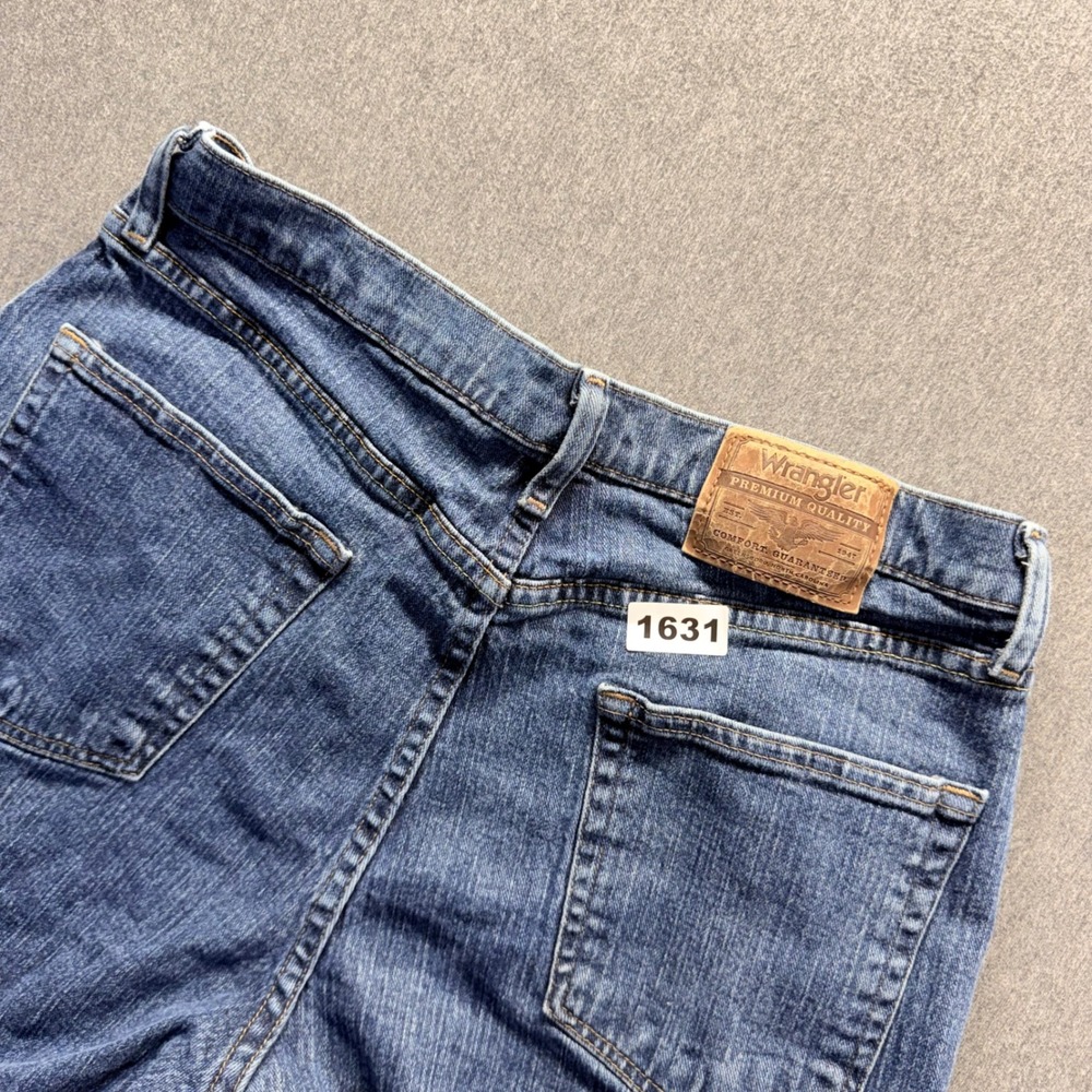Wrangler Premium Quality Relaxed Fit Jeans Mens 33x32 Blue Denim 9WRLABI